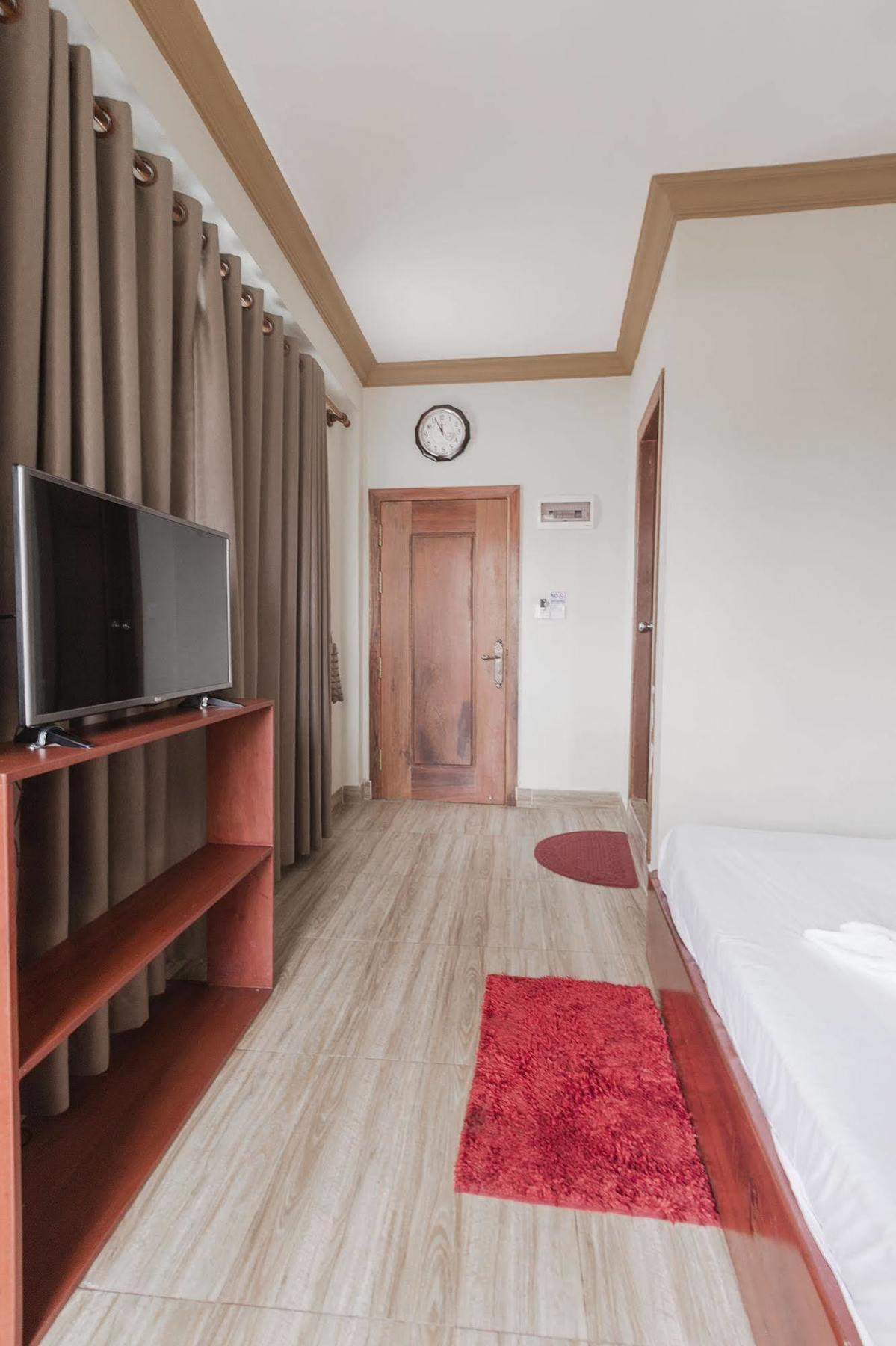 Dynsey Boutique Phnom Penh